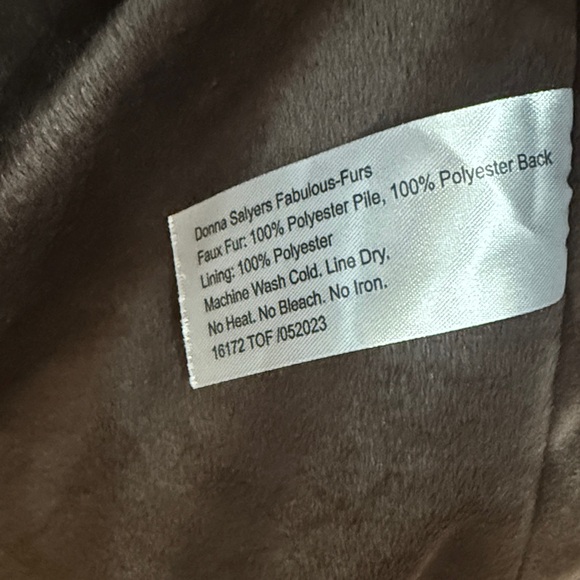 Fabulous Furs Donna Salyers Chocolate Brown Women's Poncho - Picture 5 of 5